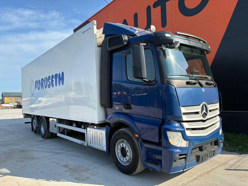 Mercedes-Benz Actros 2548 6x2*4 THERMOKING T-1200R / BOX L=9013 mm - شاحنة الفريزر: صورة 3 Mercedes-Benz Actros 2548 6x2*4 THERMOKING T-1200R / BOX L=9013 mm - شاحنة الفريزر: صورة 3