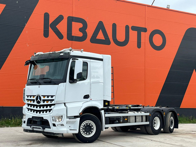 Mercedes-Benz Arocs 2542 6x2*4 JOAB 20 ton / L=5400 mm - شاحنة ذات خطاف: صورة 1 Mercedes-Benz Arocs 2542 6x2*4 JOAB 20 ton / L=5400 mm - شاحنة ذات خطاف: صورة 1