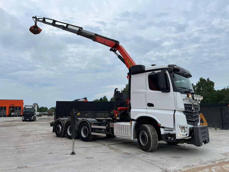 Mercedes-Benz Arocs 3242 8x4 PK22002 / RETARDER / SNOW PLOW EQUIPMENT / GRAPPLE - شاحنة ذات خطاف, شاحنة كرين: صورة 5 Mercedes-Benz Arocs 3242 8x4 PK22002 / RETARDER / SNOW PLOW EQUIPMENT / GRAPPLE - شاحنة ذات خطاف, شاحنة كرين: صورة 5