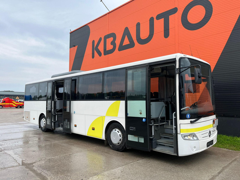 Mercedes-Benz INTOURO 4x2 49 SEATS / AC / AUXILIARY HEATER - حافلة سوبربان: صورة 1 Mercedes-Benz INTOURO 4x2 49 SEATS / AC / AUXILIARY HEATER - حافلة سوبربان: صورة 1