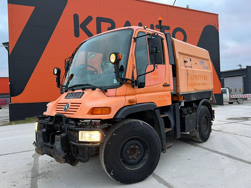 Mercedes-Benz UNIMOG U 300 4x4 TRILETY SK / 6918 hours - سياره كنس شوارع: صورة 2 Mercedes-Benz UNIMOG U 300 4x4 TRILETY SK / 6918 hours - سياره كنس شوارع: صورة 2