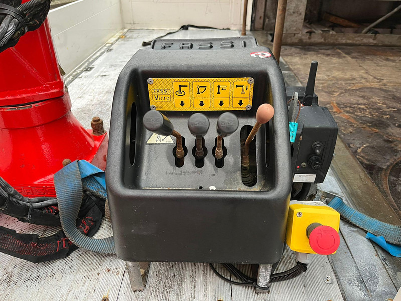 Renault D12 4x2 WORKSHOP ON WHEELS / FASSI M30A.13 / BOX L=4459 mm Renault D12 4x2 WORKSHOP ON WHEELS / FASSI M30A.13 / BOX L=4459 mm: صورة 12 Renault D12 4x2 WORKSHOP ON WHEELS / FASSI M30A.13 / BOX L=4459 mm Renault D12 4x2 WORKSHOP ON WHEELS / FASSI M30A.13 / BOX L=4459 mm: صورة 12