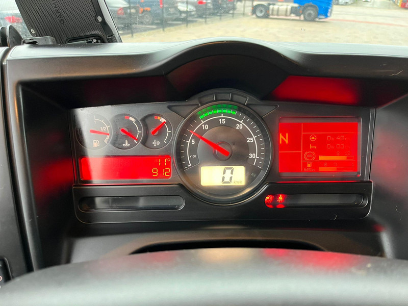 Renault D12 4x2 WORKSHOP ON WHEELS / FASSI M30A.13 / BOX L=4459 mm Renault D12 4x2 WORKSHOP ON WHEELS / FASSI M30A.13 / BOX L=4459 mm: صورة 19 Renault D12 4x2 WORKSHOP ON WHEELS / FASSI M30A.13 / BOX L=4459 mm Renault D12 4x2 WORKSHOP ON WHEELS / FASSI M30A.13 / BOX L=4459 mm: صورة 19