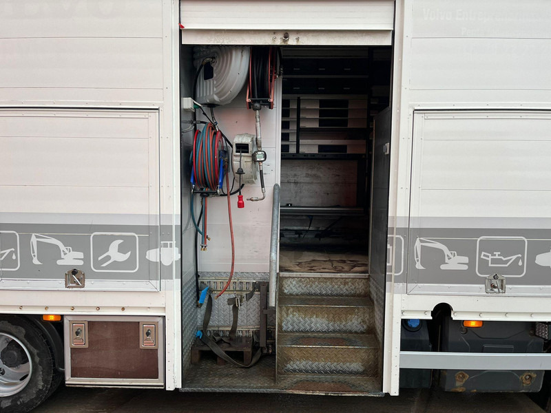 Renault D12 4x2 WORKSHOP ON WHEELS / FASSI M30A.13 / BOX L=4459 mm Renault D12 4x2 WORKSHOP ON WHEELS / FASSI M30A.13 / BOX L=4459 mm: صورة 9 Renault D12 4x2 WORKSHOP ON WHEELS / FASSI M30A.13 / BOX L=4459 mm Renault D12 4x2 WORKSHOP ON WHEELS / FASSI M30A.13 / BOX L=4459 mm: صورة 9