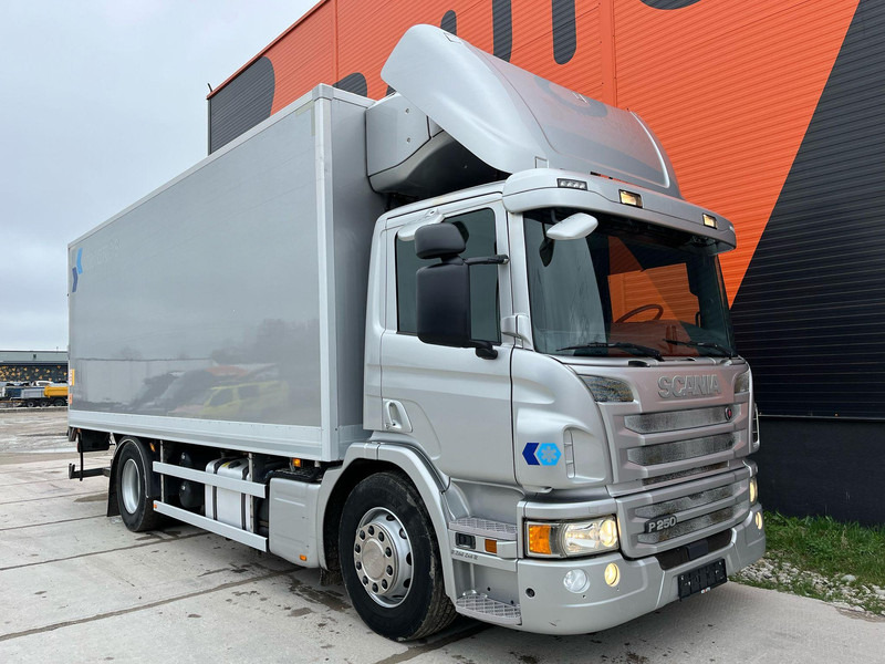 Scania P 250 4x2 THERMOKING / BOX L=6440 mm - شاحنة الفريزر: صورة 3 Scania P 250 4x2 THERMOKING / BOX L=6440 mm - شاحنة الفريزر: صورة 3