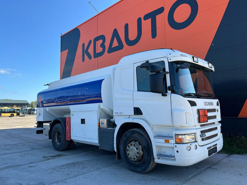 Scania P 320 4x2 TANK 11000 l / 2000 + 3000 + 3000 + 3000 l - شاحنة صهريج: صورة 3 Scania P 320 4x2 TANK 11000 l / 2000 + 3000 + 3000 + 3000 l - شاحنة صهريج: صورة 3