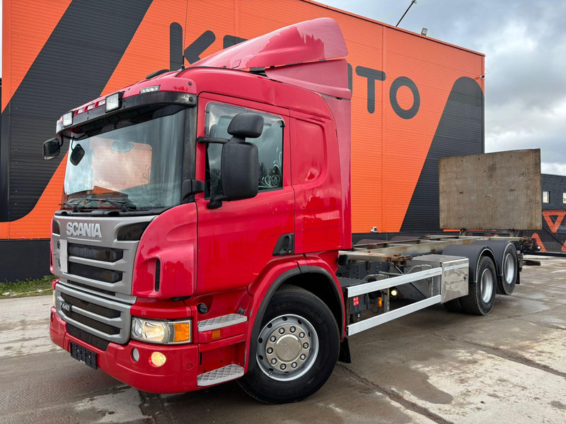 Scania P 440 6x2 RETARDER / CHASSIS L=7741 mm - شاحنات الحاويات / جسم علوي قابل للتغيير شاحنة: صورة 2 Scania P 440 6x2 RETARDER / CHASSIS L=7741 mm - شاحنات الحاويات / جسم علوي قابل للتغيير شاحنة: صورة 2