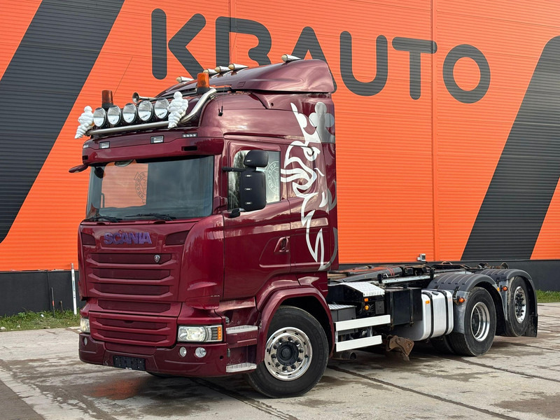 Scania R 490 6x2*4 UNDERBODY SCRAPER / RETARDER / PALIFT L=5400 mm - شاحنة ذات خطاف: صورة 1 Scania R 490 6x2*4 UNDERBODY SCRAPER / RETARDER / PALIFT L=5400 mm - شاحنة ذات خطاف: صورة 1