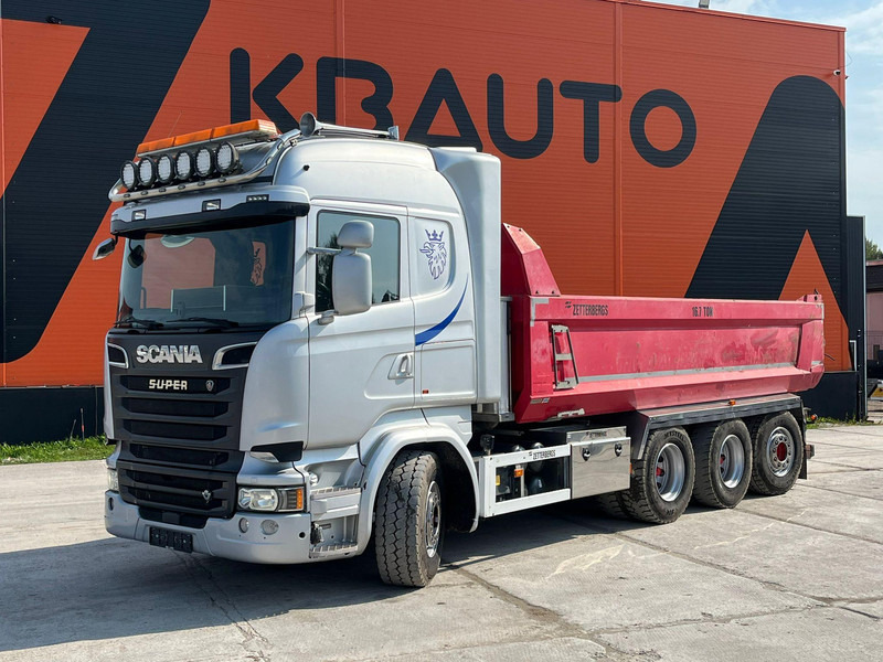 Scania R 520 8x4*4 RETARDER / BOX L=6256 mm - شاحنة قلاب: صورة 1 Scania R 520 8x4*4 RETARDER / BOX L=6256 mm - شاحنة قلاب: صورة 1