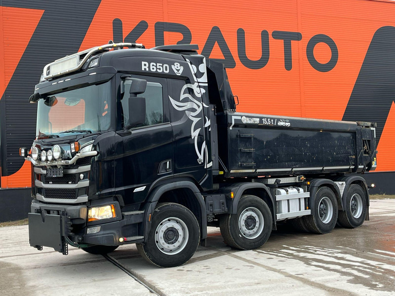 Scania R 650 8x4 FRONT PLOW EQUIPMENT / FULL STEEL / HUB REDUCTION / WEBASTO - شاحنة قلاب: صورة 1 Scania R 650 8x4 FRONT PLOW EQUIPMENT / FULL STEEL / HUB REDUCTION / WEBASTO - شاحنة قلاب: صورة 1