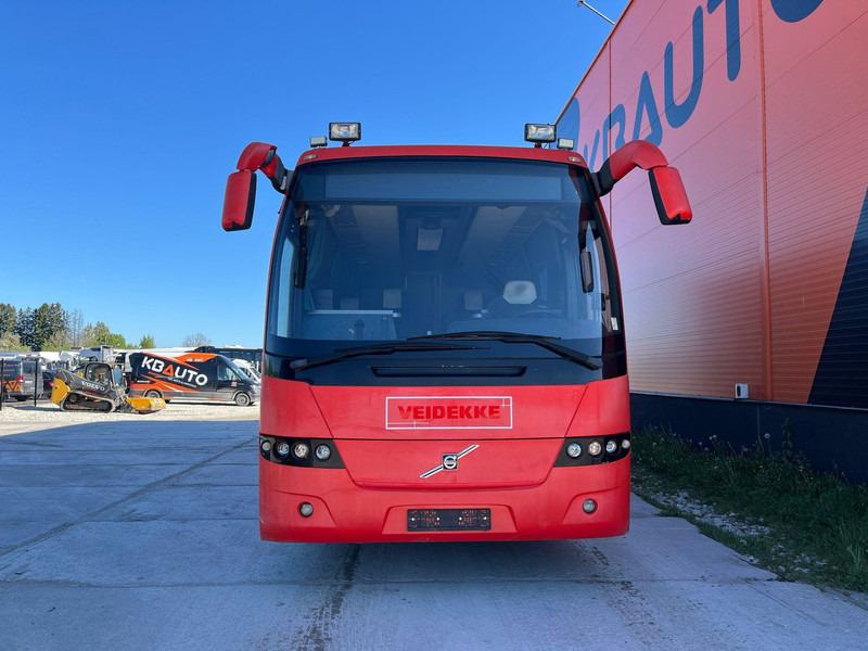 Volvo B12M 4x2 13 SEATS / AC / AUXILIARY HEATING / WC / KITCHEN - حافلة سوبربان: صورة 2 Volvo B12M 4x2 13 SEATS / AC / AUXILIARY HEATING / WC / KITCHEN - حافلة سوبربان: صورة 2