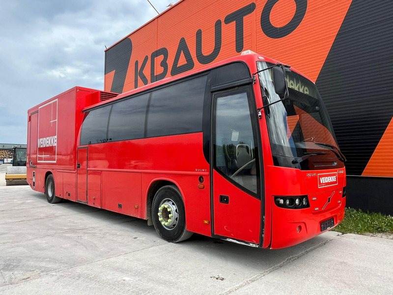 Volvo B12M 4x2 14 SEATS / AC / AUXILIARY HEATING / WC / KITCHEN - حافلة سوبربان: صورة 3 Volvo B12M 4x2 14 SEATS / AC / AUXILIARY HEATING / WC / KITCHEN - حافلة سوبربان: صورة 3
