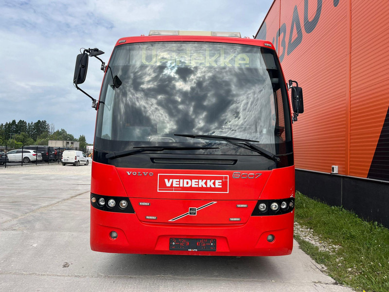Volvo B12M 4x2 14 SEATS / AC / AUXILIARY HEATING / WC / KITCHEN - حافلة سوبربان: صورة 2 Volvo B12M 4x2 14 SEATS / AC / AUXILIARY HEATING / WC / KITCHEN - حافلة سوبربان: صورة 2