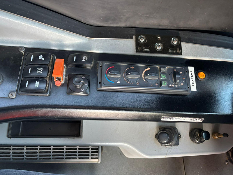 Volvo B7RLE 8900 48 SEATS + 28 STANDING / AC / AUXILIARY HEATER Volvo B7RLE 8900 48 SEATS + 28 STANDING / AC / AUXILIARY HEATER: صورة 14 Volvo B7RLE 8900 48 SEATS + 28 STANDING / AC / AUXILIARY HEATER Volvo B7RLE 8900 48 SEATS + 28 STANDING / AC / AUXILIARY HEATER: صورة 14