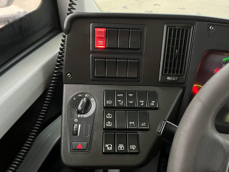 حافلة المدينة Volvo B8RLE 8900 6x2 AC / AUXILIARY HEATER / WHEELCHAIR RAMP: صورة 12