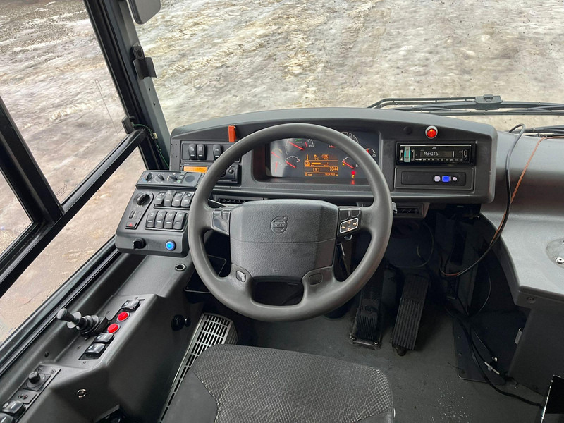 Interior photo 1: حافلة المدينة Volvo BRLH 7700 HYBRID 4x2 2 UNITS AVAILABLE / EURO EEV / AC / AUXILIARY HEATING