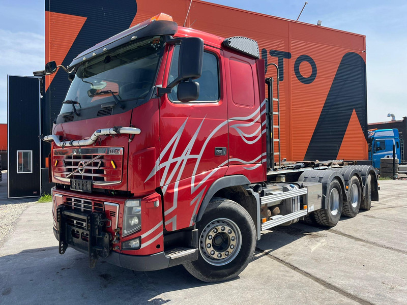 Volvo FH 16 700 8x4*4 HIAB XR 24 ton / L=5800 mm - شاحنة ذات خطاف: صورة 2 Volvo FH 16 700 8x4*4 HIAB XR 24 ton / L=5800 mm - شاحنة ذات خطاف: صورة 2