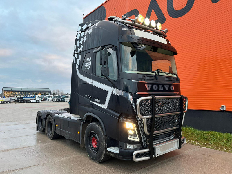 Volvo FH 16 750 6x4 GCW 80 ton / RETARDER / HYDRAULICS / TANDEM AXLE LIFT - وحدة جر: صورة 4 Volvo FH 16 750 6x4 GCW 80 ton / RETARDER / HYDRAULICS / TANDEM AXLE LIFT - وحدة جر: صورة 4