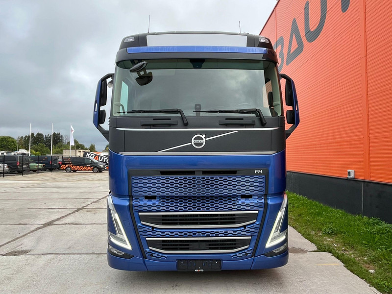 Volvo FH 500 8x4*4 GLOBE XL / RETARDER / CHASSIS L=7589 mm - شاحنة هيكل كابينة: صورة 2 Volvo FH 500 8x4*4 GLOBE XL / RETARDER / CHASSIS L=7589 mm - شاحنة هيكل كابينة: صورة 2