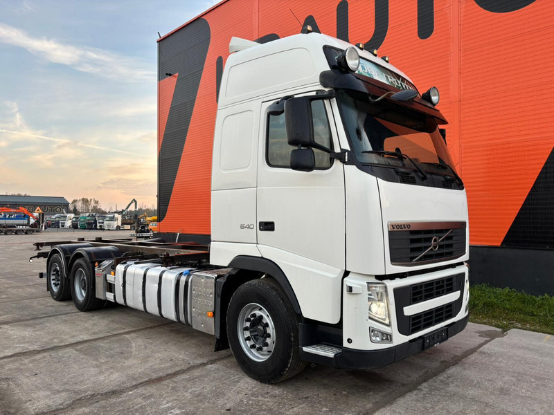 Volvo FH 540 6x2 LOW CHECKED MILEAGE ! / RETARDER / CHASSIS L=6975 mm - شاحنة هيكل كابينة: صورة 4 Volvo FH 540 6x2 LOW CHECKED MILEAGE ! / RETARDER / CHASSIS L=6975 mm - شاحنة هيكل كابينة: صورة 4