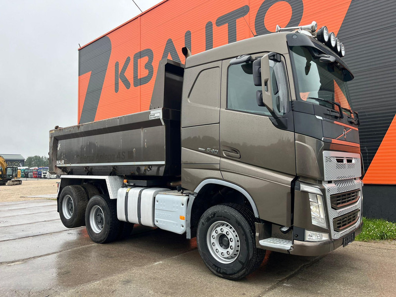 Volvo FH 540 6x4 RETARDER / TANDEM AXLE LIFT / BIG AXLES / BOX L=4487 mm - شاحنة قلاب: صورة 4 Volvo FH 540 6x4 RETARDER / TANDEM AXLE LIFT / BIG AXLES / BOX L=4487 mm - شاحنة قلاب: صورة 4