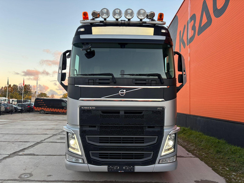 Volvo FH 540 8x4*4 PK 33002 EH / PLATFORM L=7049 mm - شاحنات مسطحة, شاحنة كرين: صورة 3 Volvo FH 540 8x4*4 PK 33002 EH / PLATFORM L=7049 mm - شاحنات مسطحة, شاحنة كرين: صورة 3