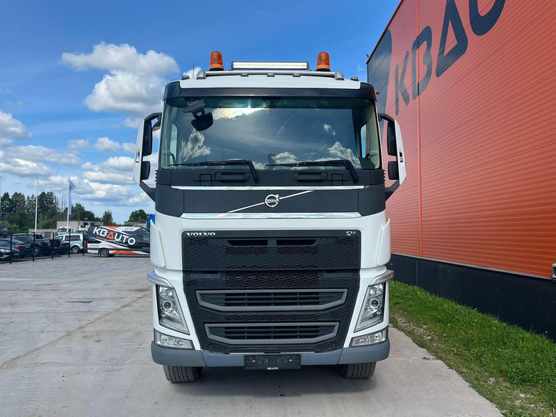 Volvo FH 540 8x4 RETARDER / TANDEM AXLE LIFT / BOX L=5501 mm - شاحنة قلاب: صورة 3 Volvo FH 540 8x4 RETARDER / TANDEM AXLE LIFT / BOX L=5501 mm - شاحنة قلاب: صورة 3