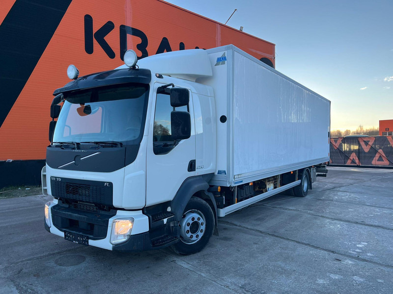 Volvo FL 250 4x2 THERMOKING R452A / BOX L=8175 mm - شاحنة الفريزر: صورة 2 Volvo FL 250 4x2 THERMOKING R452A / BOX L=8175 mm - شاحنة الفريزر: صورة 2