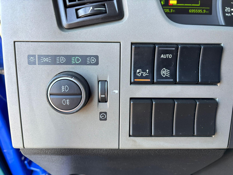 شاحنة مقفلة Volvo FM 330 4x2 BOX L=7608 mm: صورة 20