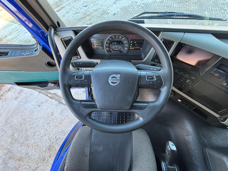 شاحنة مقفلة Volvo FM 330 4x2 BOX L=7608 mm: صورة 16