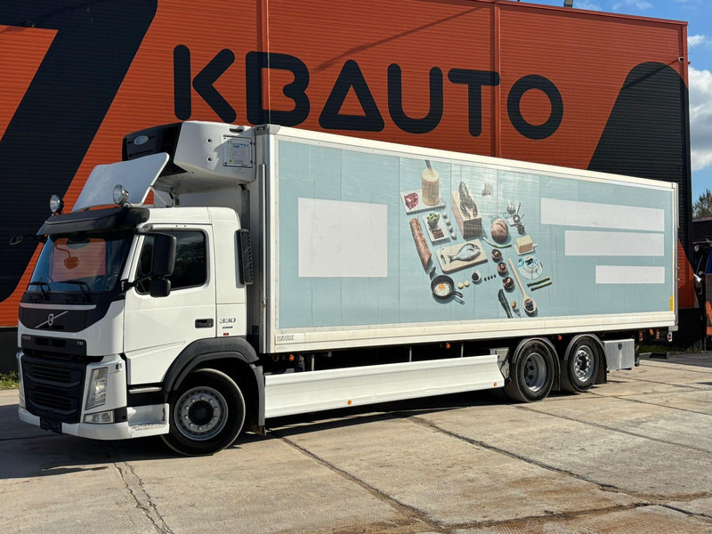 Volvo FM 330 6x2*4 Carrier Supra 1250 Mt / BOX L=9663 mm - شاحنة الفريزر: صورة 1 Volvo FM 330 6x2*4 Carrier Supra 1250 Mt / BOX L=9663 mm - شاحنة الفريزر: صورة 1