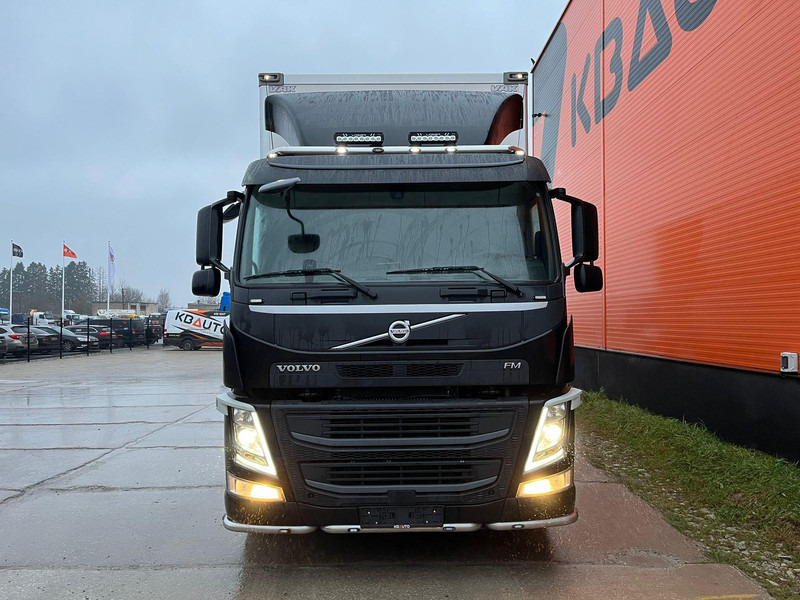Volvo FM 420 6x2 ADBLUE PROGRAMMED OFF / BOX HEATING / BOX L=9977 mm - شاحنة مقفلة: صورة 2 Volvo FM 420 6x2 ADBLUE PROGRAMMED OFF / BOX HEATING / BOX L=9977 mm - شاحنة مقفلة: صورة 2