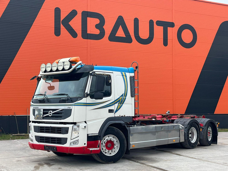 Volvo FM 500 6x2*4 HIAB 20 TON / L= 5300 mm - شاحنة ذات خطاف: صورة 1 Volvo FM 500 6x2*4 HIAB 20 TON / L= 5300 mm - شاحنة ذات خطاف: صورة 1