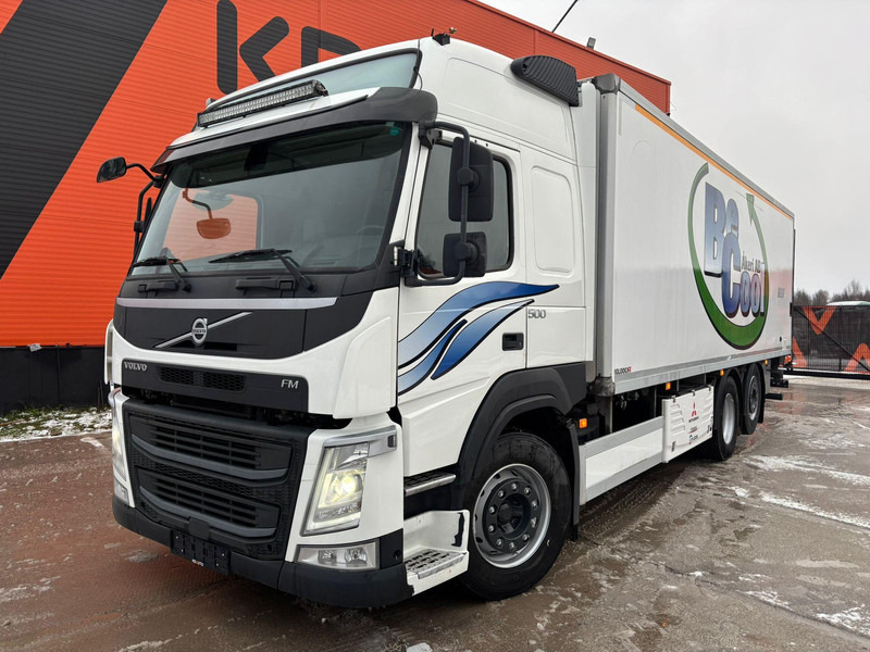 Volvo FM 500 6x2*4 MITSUBISHI TU85SA / BOX L=7470 mm - شاحنة الفريزر: صورة 2 Volvo FM 500 6x2*4 MITSUBISHI TU85SA / BOX L=7470 mm - شاحنة الفريزر: صورة 2