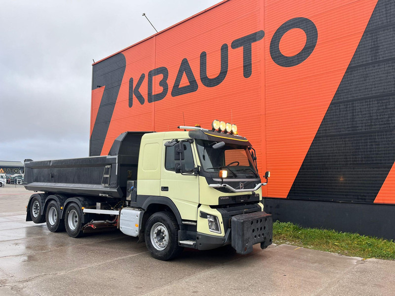 Volvo FMX 500 8x4*4 UNDERBODY SCRAPER / SNOWPLOW EQUIPMENT / BOX L=6203 mm - شاحنة قلاب: صورة 4 Volvo FMX 500 8x4*4 UNDERBODY SCRAPER / SNOWPLOW EQUIPMENT / BOX L=6203 mm - شاحنة قلاب: صورة 4