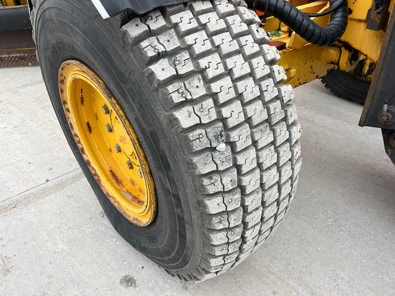 ممهدة Volvo G946 LEICA 3D / AC / CENTRAL LUBRICATION / FULL REBUILD GEARBOX WITH WARRANTY / NEW CLUTCH: صورة 16