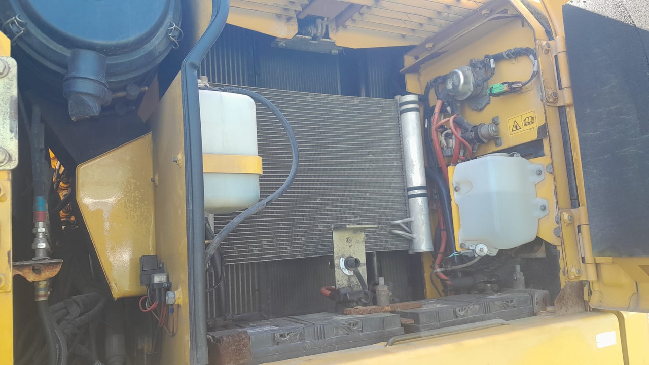حفارة دولاب KOMATSU PW 140-7: صورة 12