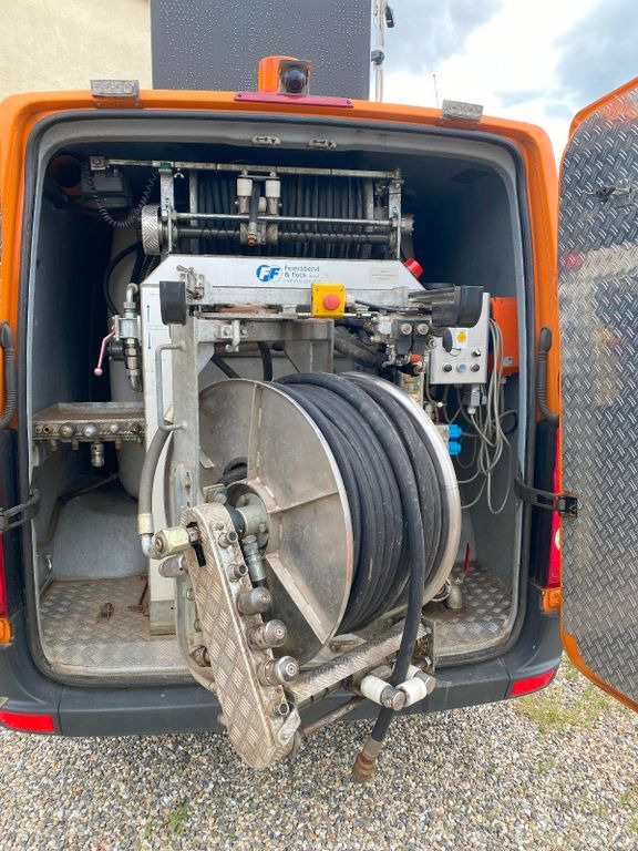Volkswagen Crafter Feierabend und Fock HD 40 NA M - شاحنة الشفط: صورة 1 Volkswagen Crafter Feierabend und Fock HD 40 NA M - شاحنة الشفط: صورة 1