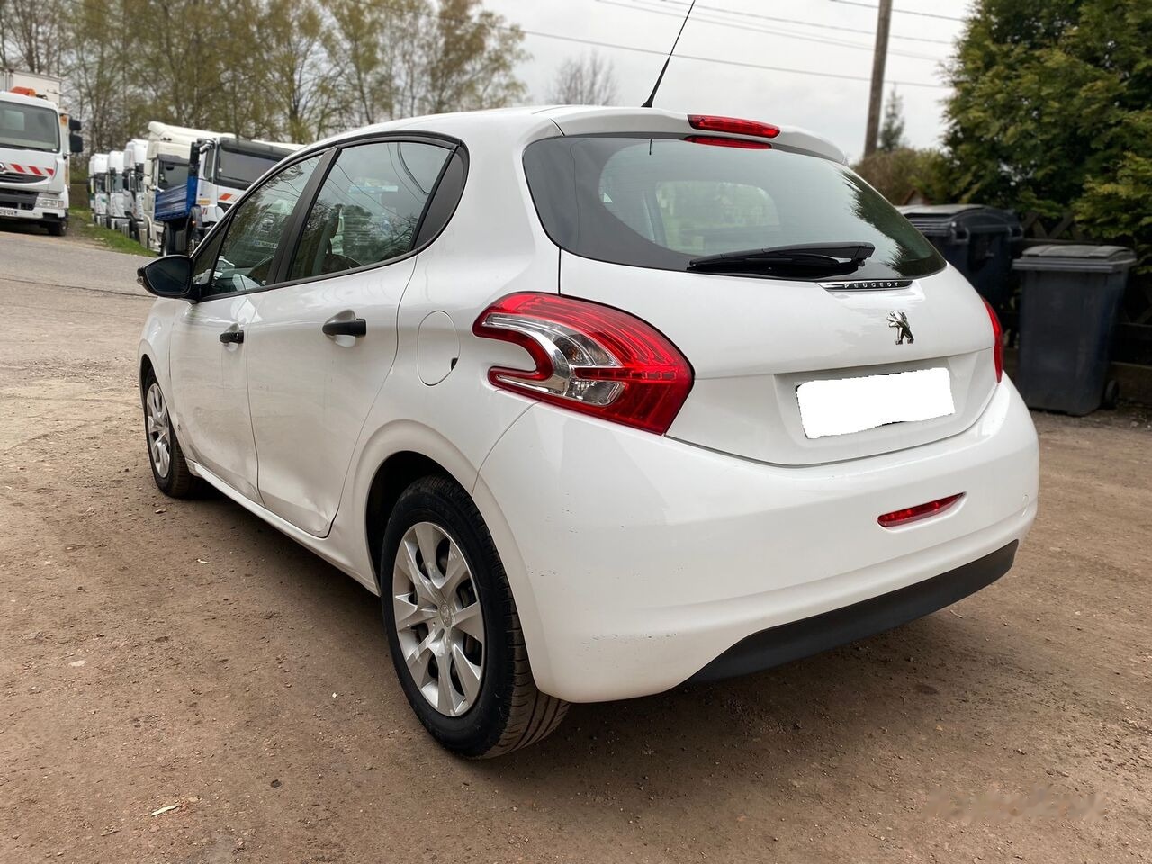 Peugeot 208 - هاتشباك: صورة 3 Peugeot 208 - هاتشباك: صورة 3