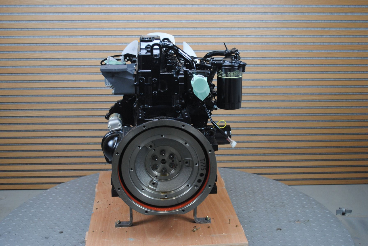 Isuzu Isuzu 3CE1 *NIEUW* - محرك - آلات البناء: صورة 3 Isuzu Isuzu 3CE1 *NIEUW* - محرك - آلات البناء: صورة 3