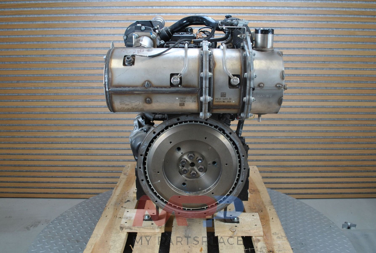 Yanmar Yanmar 4TNV98CT - DEMO - محرك - آلات البناء: صورة 3 Yanmar Yanmar 4TNV98CT - DEMO - محرك - آلات البناء: صورة 3