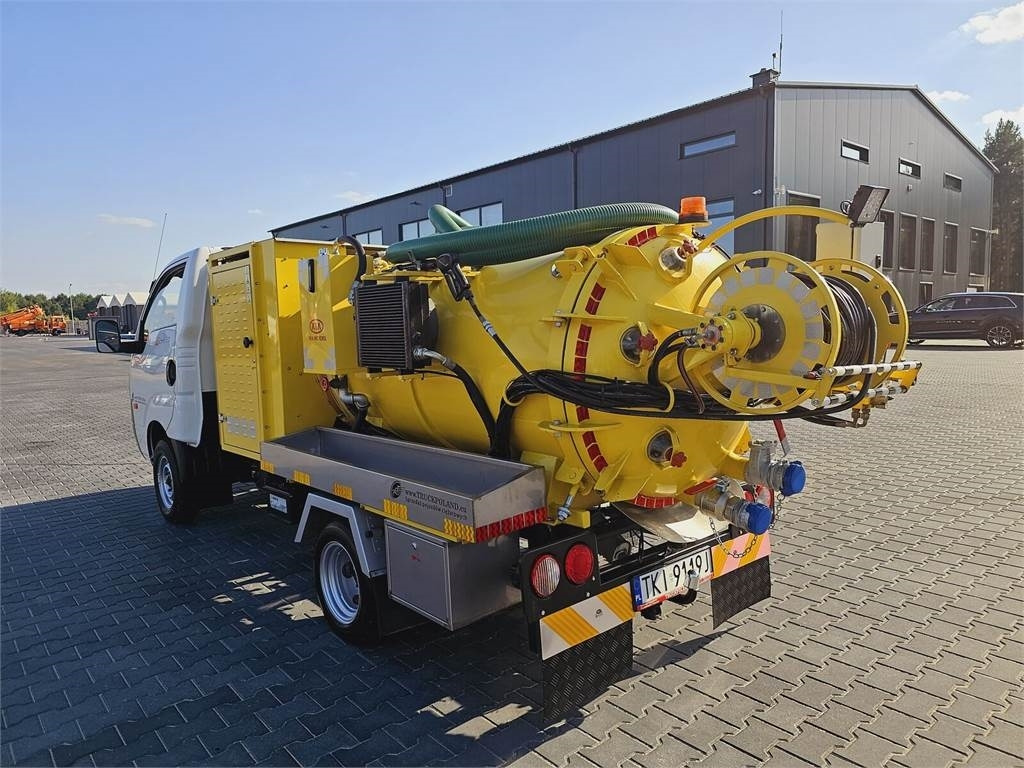 Isuzu Kia on categories B COMBI WUKO FOR DUCT CLEANING 2 - شاحنة الشفط: صورة 5 Isuzu Kia on categories B COMBI WUKO FOR DUCT CLEANING 2 - شاحنة الشفط: صورة 5