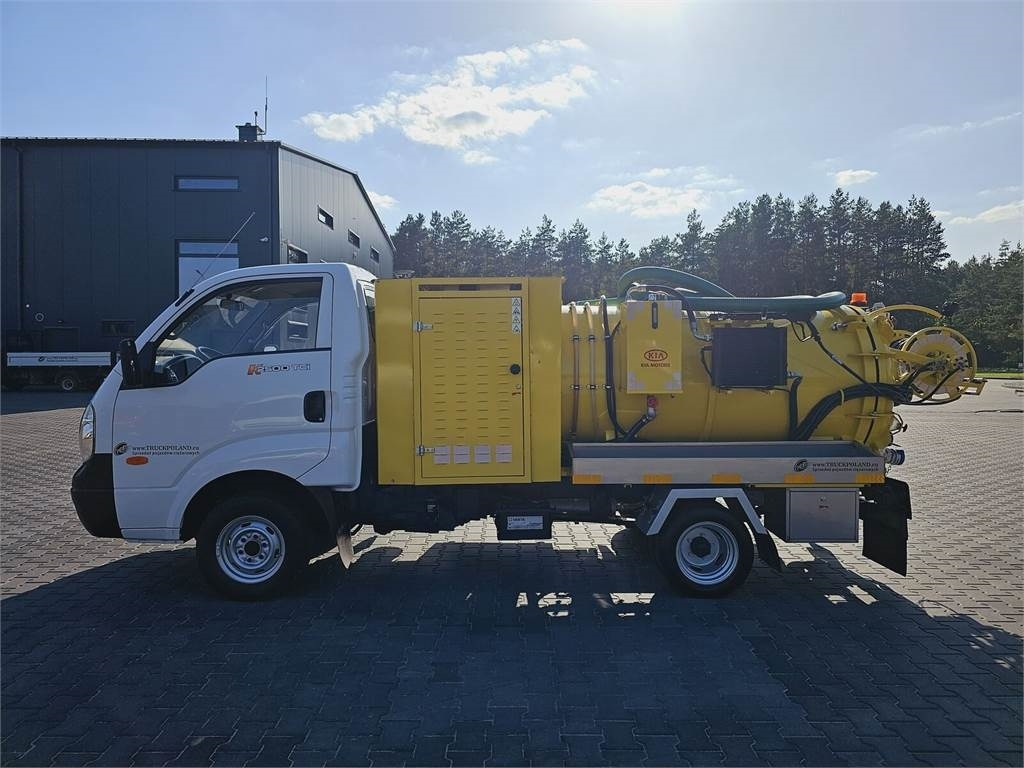 Isuzu Kia on categories B COMBI WUKO FOR DUCT CLEANING 2 - شاحنة الشفط: صورة 4 Isuzu Kia on categories B COMBI WUKO FOR DUCT CLEANING 2 - شاحنة الشفط: صورة 4