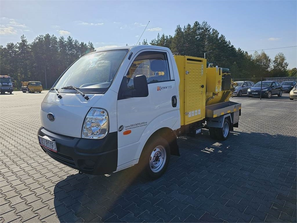 Isuzu Kia on categories B COMBI WUKO FOR DUCT CLEANING 2 - شاحنة الشفط: صورة 3 Isuzu Kia on categories B COMBI WUKO FOR DUCT CLEANING 2 - شاحنة الشفط: صورة 3