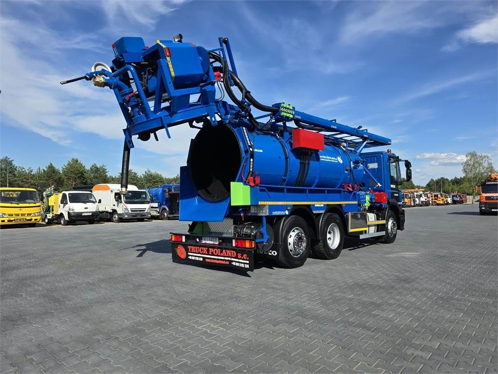 Iveco WUKO MULLER KOMBI FOR CHANNEL CLEANING - شاحنة الشفط: صورة 1 Iveco WUKO MULLER KOMBI FOR CHANNEL CLEANING - شاحنة الشفط: صورة 1