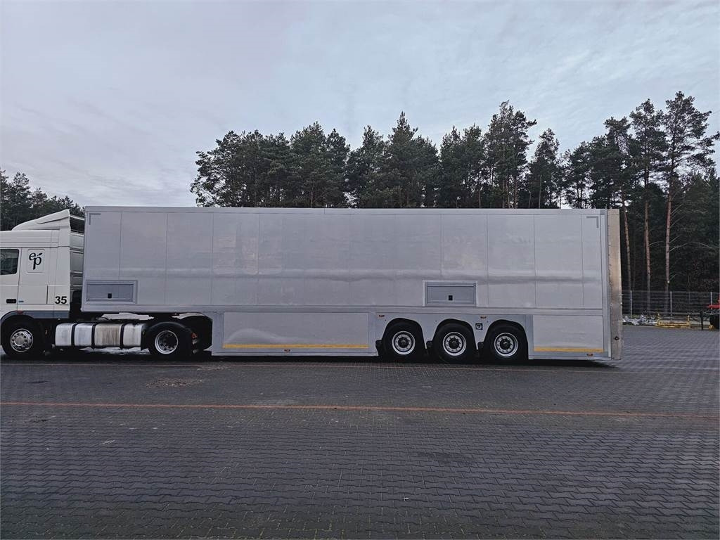 Langendorf DOUBLE LOADING FOR MOTOR COSMETICS Flexliner Inloa - نصف مقطورة مُبرِّدة: صورة 3 Langendorf DOUBLE LOADING FOR MOTOR COSMETICS Flexliner Inloa - نصف مقطورة مُبرِّدة: صورة 3