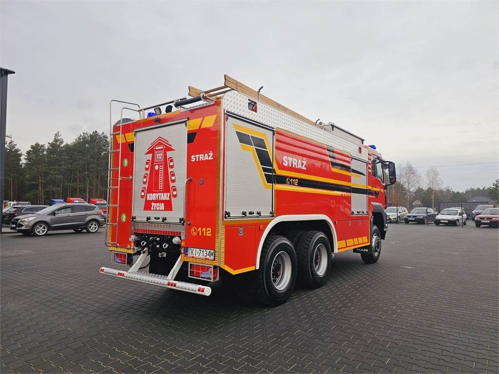 MAN TGS 26.440 6x6 9500 l water + 950 foam Stolarczyk - سيارة إطفاء: صورة 4 MAN TGS 26.440 6x6 9500 l water + 950 foam Stolarczyk - سيارة إطفاء: صورة 4