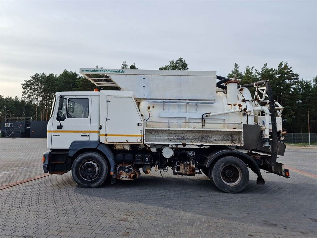 MAN WUKO MORO KOMBI FOR CHANNEL CLEANING - شاحنة الشفط: صورة 4 MAN WUKO MORO KOMBI FOR CHANNEL CLEANING - شاحنة الشفط: صورة 4