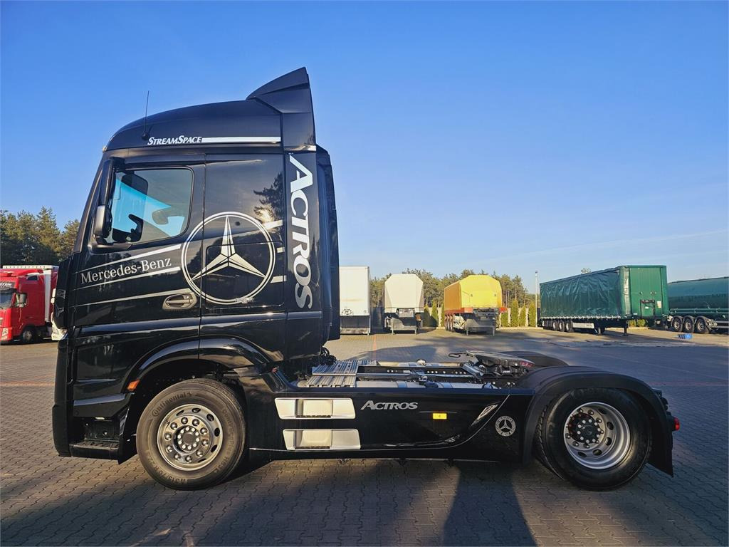 Mercedes-Benz ACTROS 1843 - وحدة جر: صورة 2 Mercedes-Benz ACTROS 1843 - وحدة جر: صورة 2