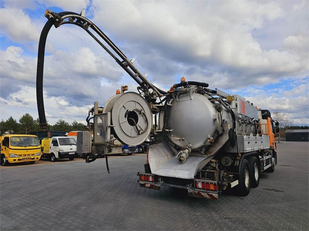 Mercedes-Benz WUKO KROLL COMBI FOR SEWER CLEANING - شاحنة الشفط: صورة 1 Mercedes-Benz WUKO KROLL COMBI FOR SEWER CLEANING - شاحنة الشفط: صورة 1